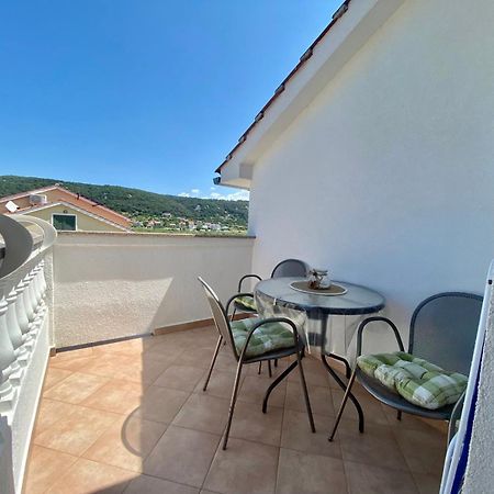 Apartmani Franciska Rab Town Bagian luar foto